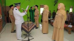Kades Teguhan Lantik Tiga Perangkat Desa, Supriyono : Langsung Bekerja Penuh Tanggung Jawab